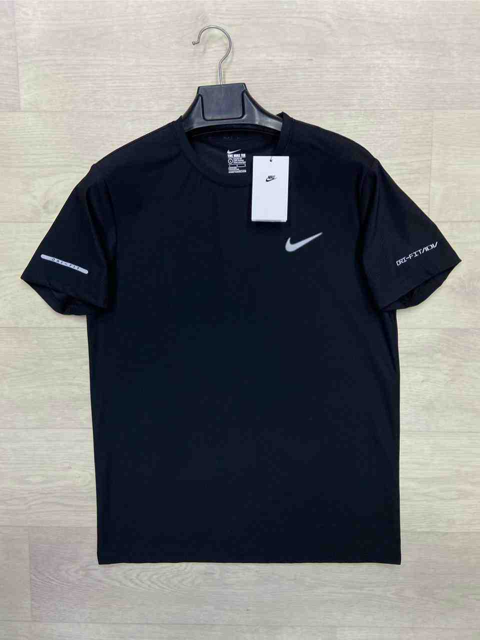 Футболка Nike Dri-Fit 502A885127 Black