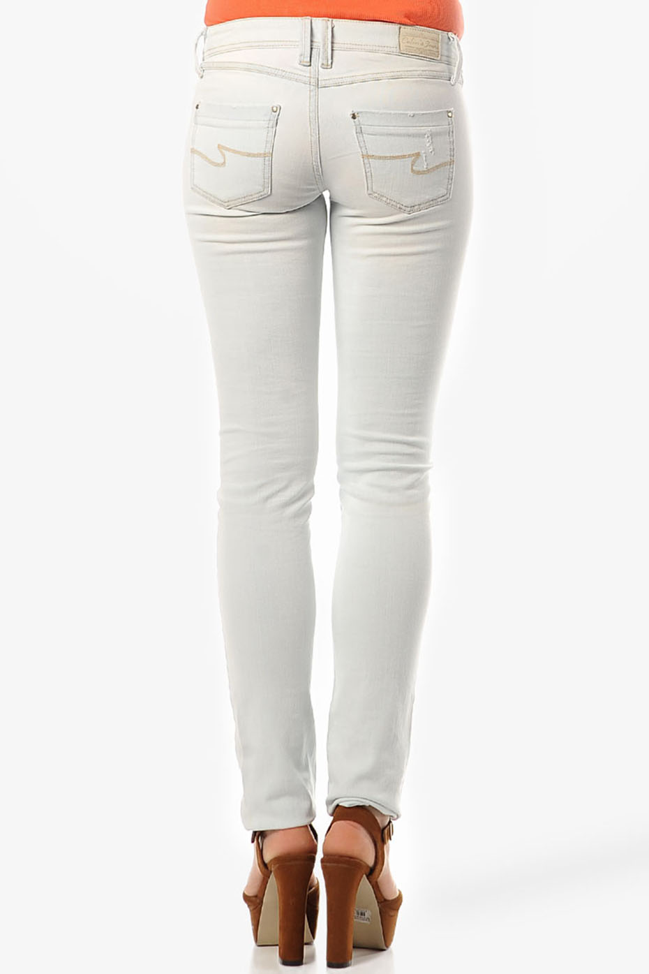 [img][5][4][900x1234]